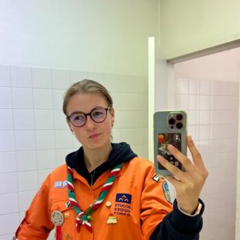 Babysitter in Saint-Ouen-l'Aumône: Faustine