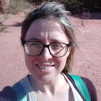 Niñera en Almirante Brown: Valeria