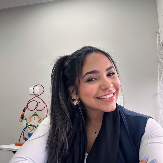 Babysitter in São Paulo: Giovanna