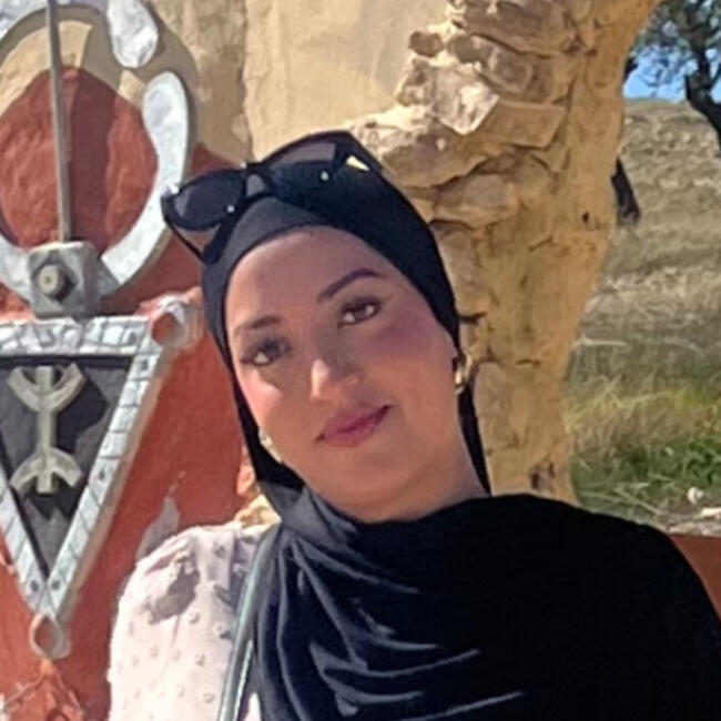 Babysitter in Saint-Louis: Rania