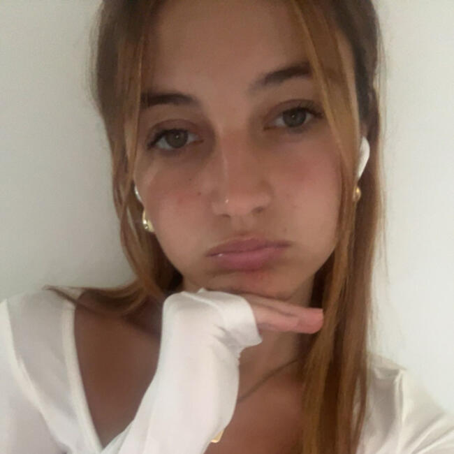 Babysitter in Bègles: Candice