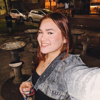 Babysitter in Curitiba: Gabriela