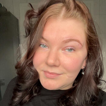 Babysitter in Zetten: Eline