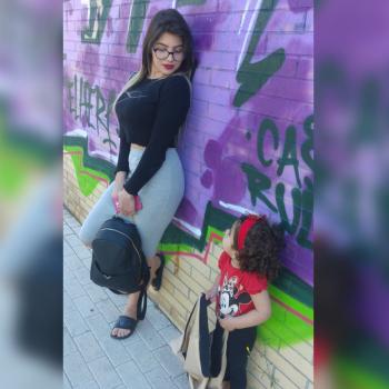 Childminder Lisbon: Adila