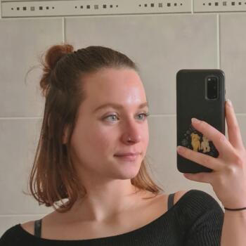 Babysitter in Saint-Julien-de-Concelles: Léna Pineau