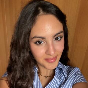 Babysitter a Albaredo d'Adige: Aya
