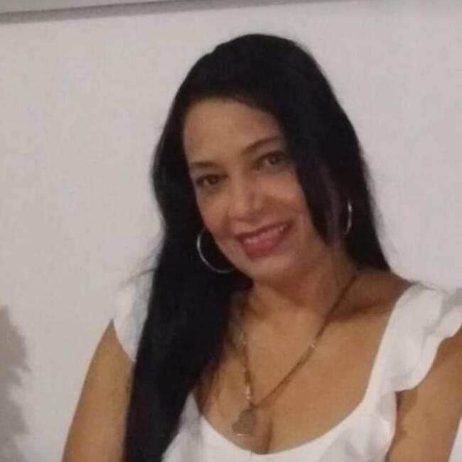 Baby-sitter in Santa Marta: Luz Mary