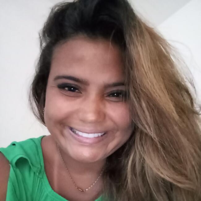 Babysitter in São Paulo: Larissa