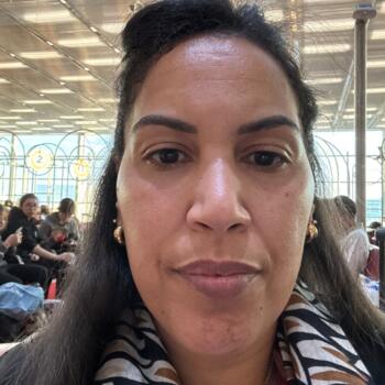وظيفة جليسة أطفال في الهراويين: فرص عمل كجليسة أطفال Imane