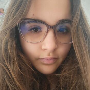 Babysitter a Vecchiano-Nodica: Julia