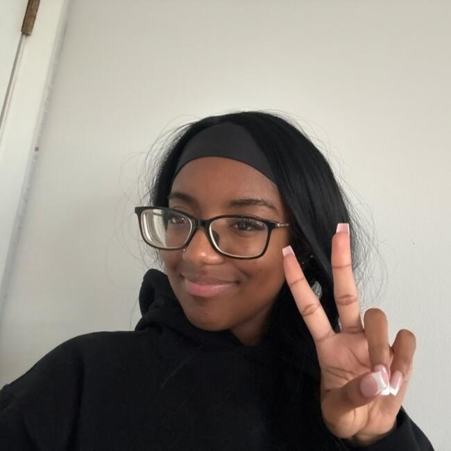 Babysitter in Laval: Sarah