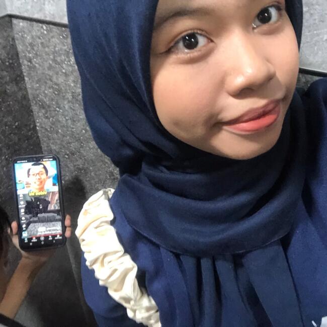 Pengasuh di Johor Bahru: Damia