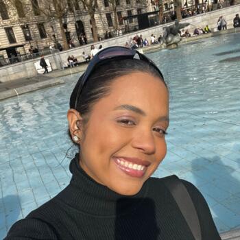 Babysitter Paris: Giselle