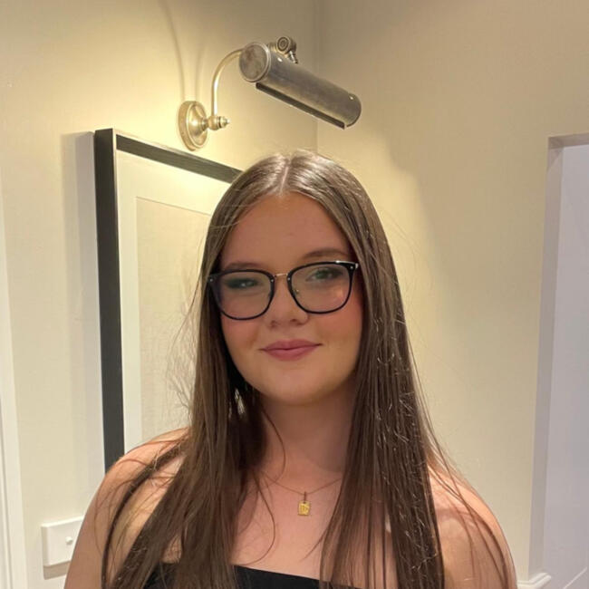 Babysitter in Sydney: Olivia