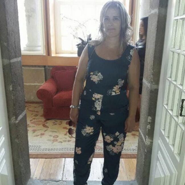 Ama em Vila do Conde: Lina