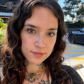 Babysitter in Gold Coast: Shanti Brinzo