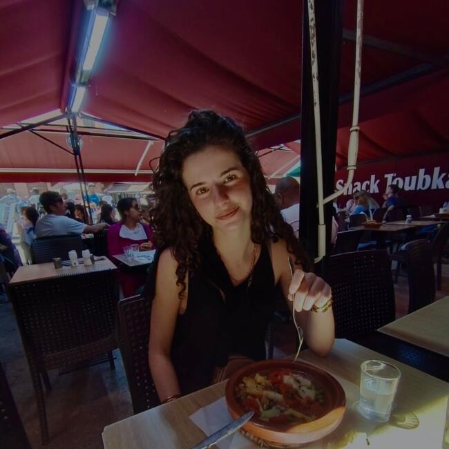 Babysitter in Quelaines-Saint-Gault: Louane