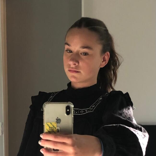 Babysitter in La Celle-Saint-Cloud: Irène