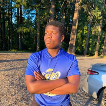 Babysitter in Newberg: Julian