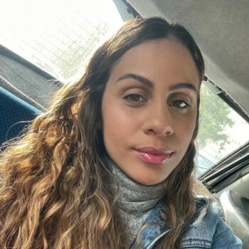 Trabalho de babysitting em Cabeçudos (Distrito de Braga): Trabalho de babysitting Debora Oliveira