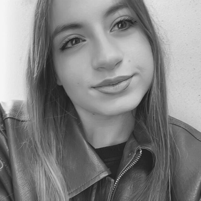 Babysitter in Élancourt: Marion