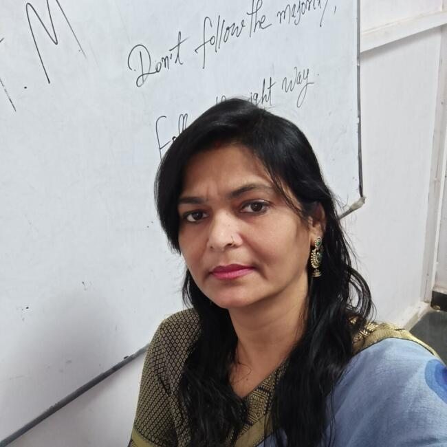 Babysitter in New Delhi: Sunita