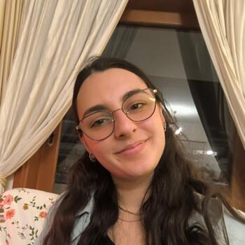 Babysitter Voula: Ελένη