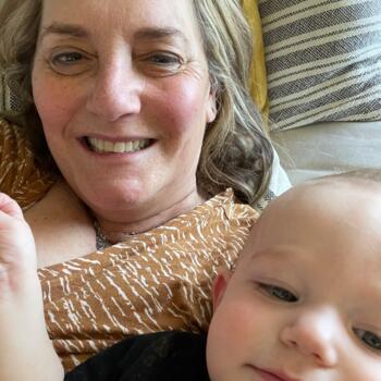 Babysitter in Valparaiso: Myra