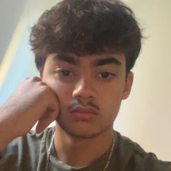 Babysitter στην περιοχή Νίκαια: Nathan