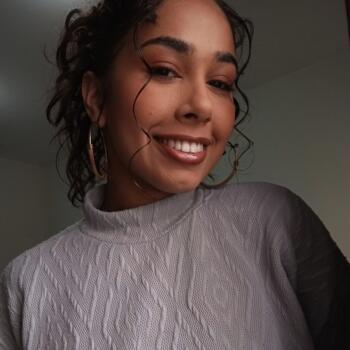 Babysitter Itajaí: Beatriz