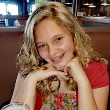 Babysitter in Fort Lauderdale: Leandra