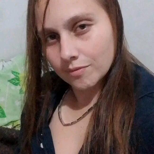 Babysitter in Itaperuna: Bruna