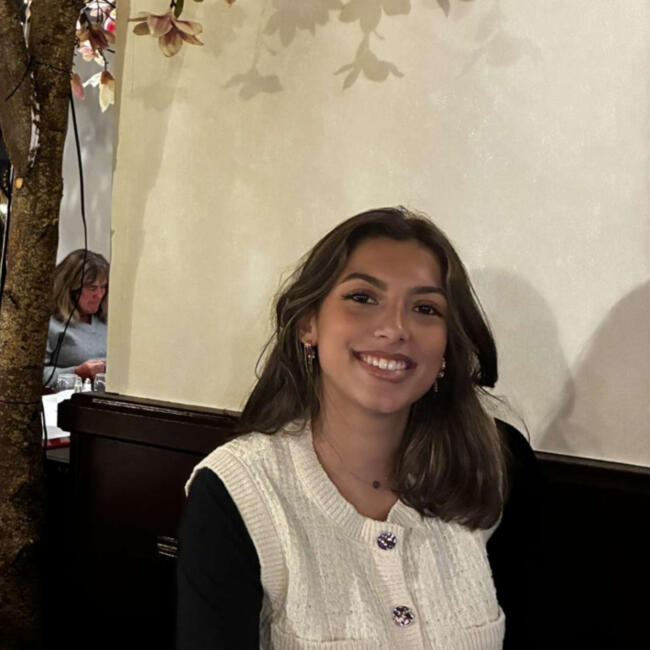 Babysitter in Toulouse: Deborah