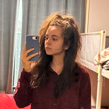 Babysitter in Melbourne: Bec