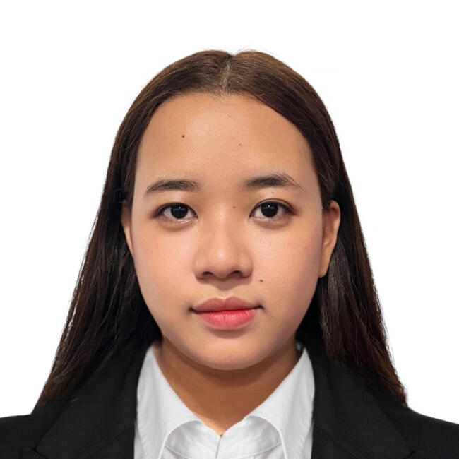 Babysitter in Ajman: Cherry