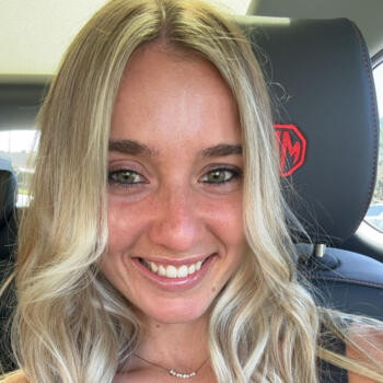 Babysitter Sunshine Coast: Cortney