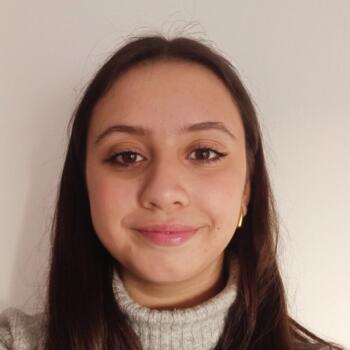 Babysitter in Seixal: Carolina