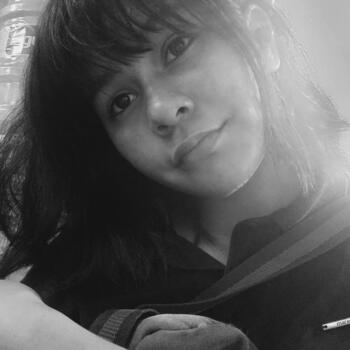 Babysitter in Manaus: Thayla