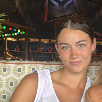Baby-sitter in Christchurch: Renee