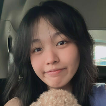 Pengasuh di Tanjung Bunga: Iris