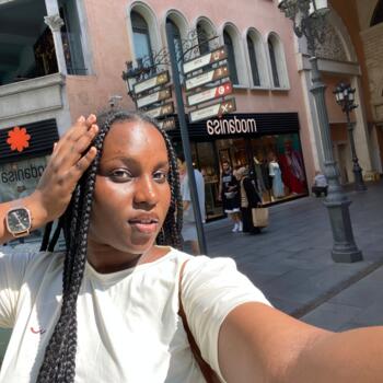 İstanbul bölgesinde bebek bakıcısı: Anny