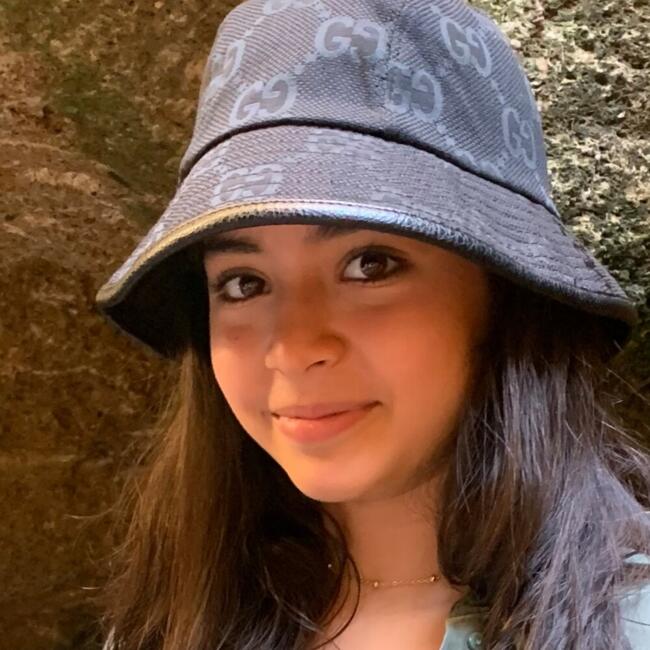 Babysitter in Bochum: Amina