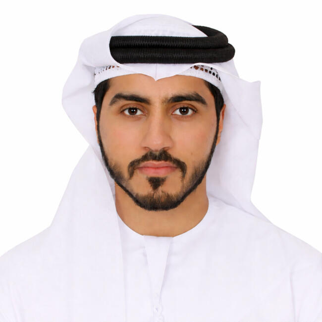 وظيفة جليسة أطفال في الحمرية: Abdulla