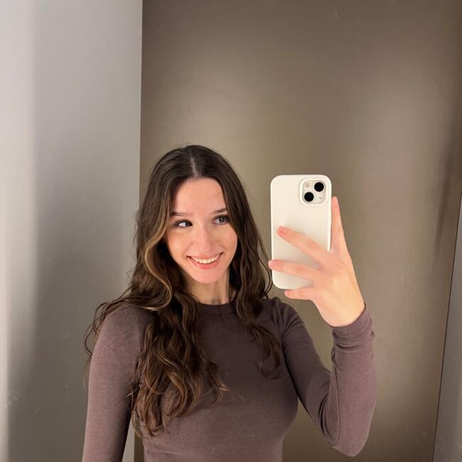 Babysitter in Tomelloso: Julia