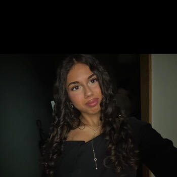 Babysitter in Nancy: Kiara