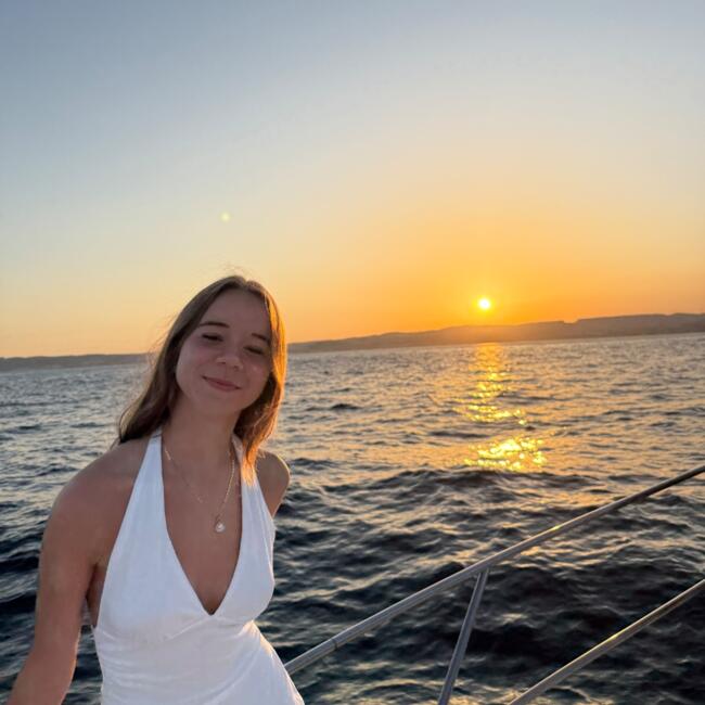 Babysitter in Zürich: Andrea