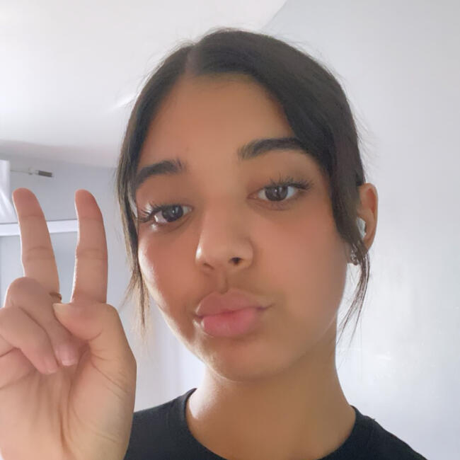 Babysitter in Saint-Maximin-la-Sainte-Baume: Neila