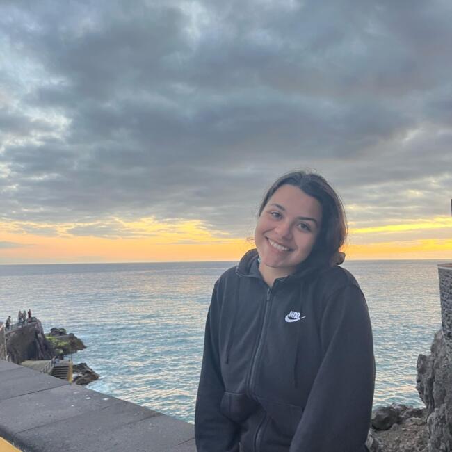 Babysitter in Estreito da Calheta: Mariana