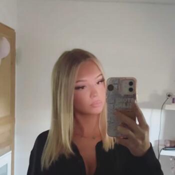 Babysitter in Binic: Mila