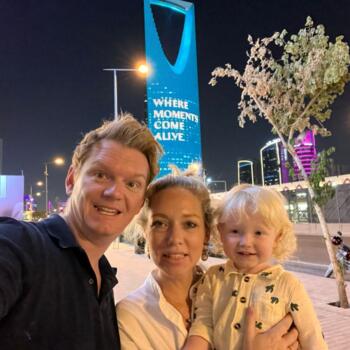 وظيفة جليسة أطفال في الرياض: فرص عمل كجليسة أطفال Liv